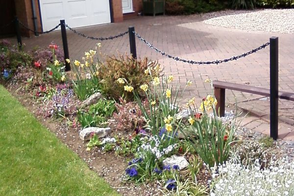 36 Inch Black UPVC Temporary Posts And Chain 36 Inch Black UPVC Temporary Posts And Chain