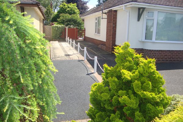 White Fence Post With White Chain Driveway White Fence Post With White Chain Driveway