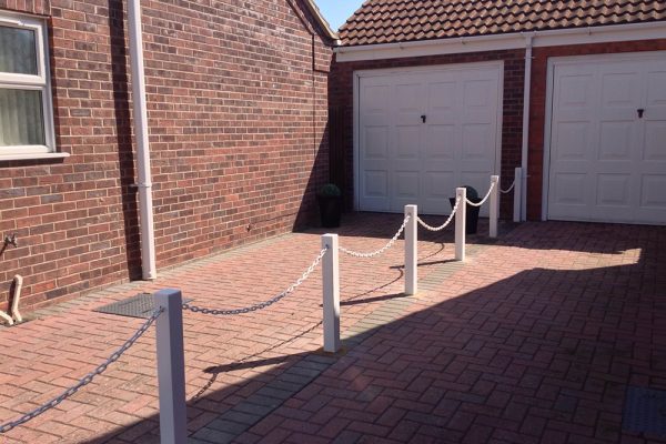 IMG_0278 White Post and Chain Fencing on Driveway