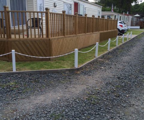 White Post and Chain Fencing for Lawns White Post and Chain Fencing for Lawns