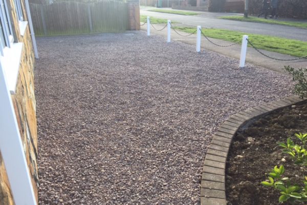 White Posts with Black Chain Fencing White Posts with Black Chain Fencing