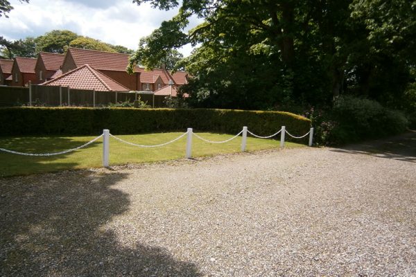Small White Fence with White Chains Small White Fence with White Chains
