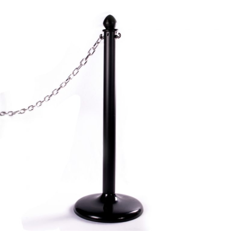 freestanding exhibition post and chain fencing