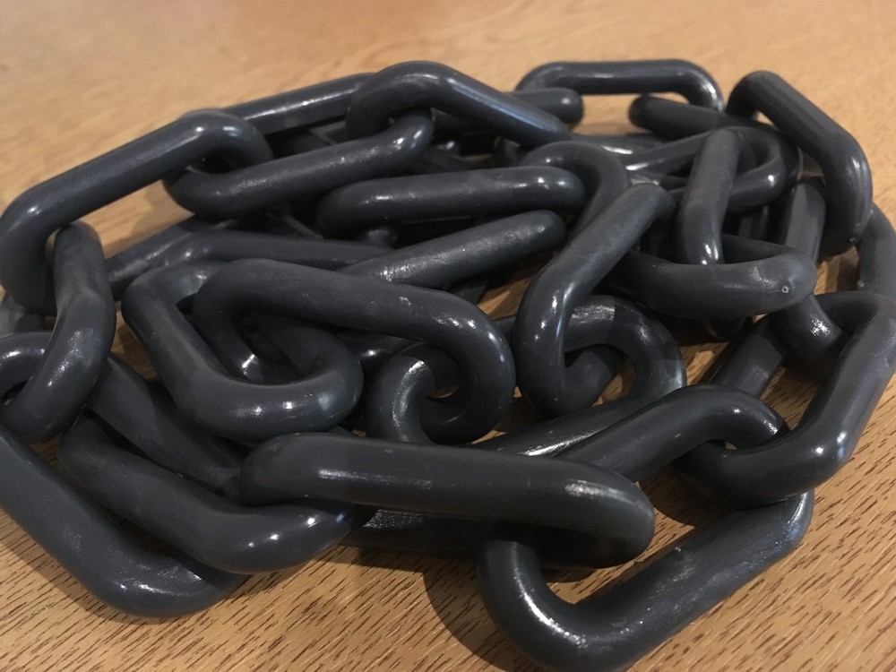 Post And Chain Fencing With A Modern Look Anthracite Grey